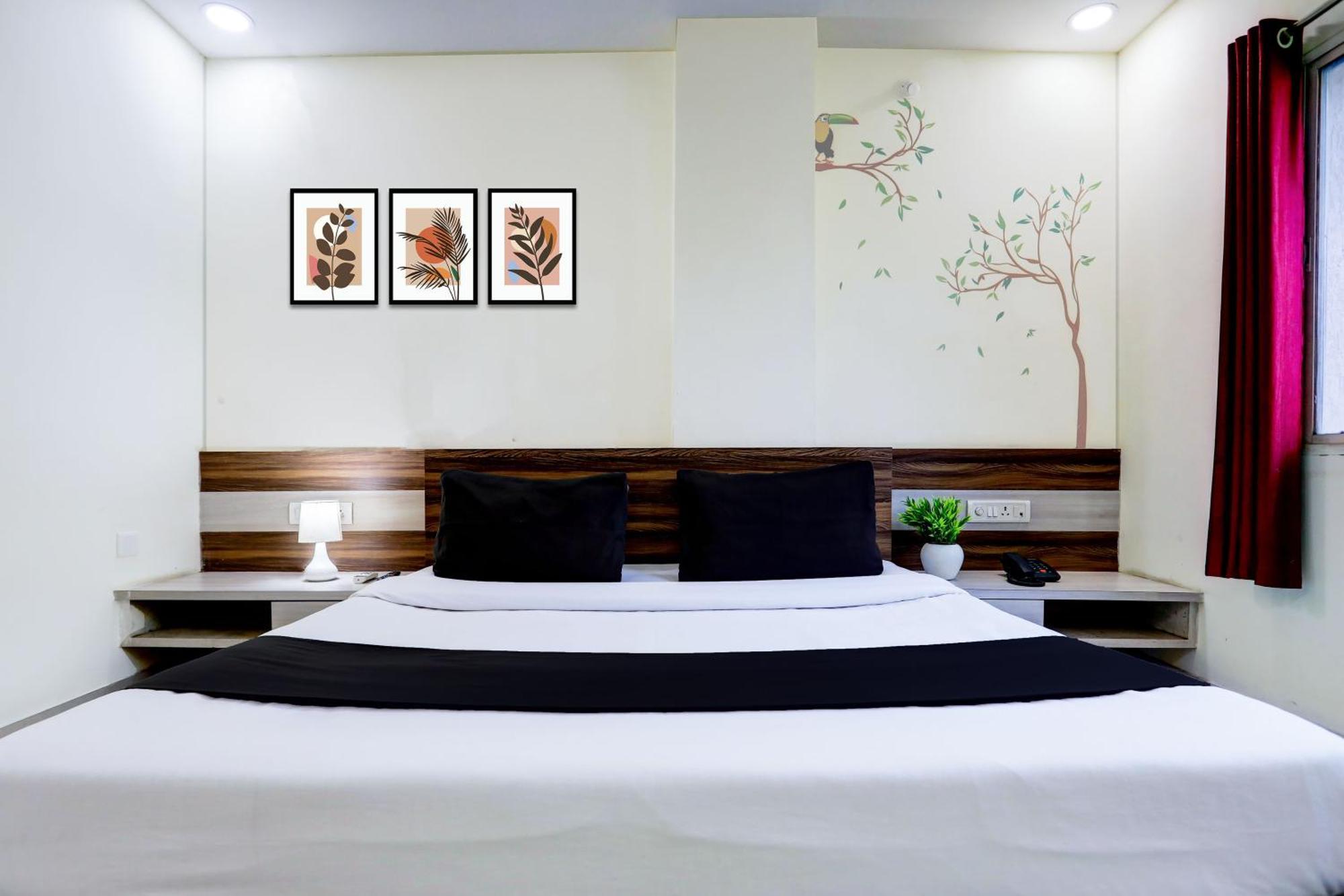 Super Townhouse Hoshangabad Road Near Aashima Mall Samarda Kaliāsot Exterior foto